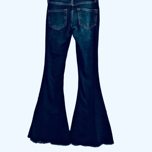 🫸🏿SOLD🫷🏻Free People Denim Super Flare Jeans BNWT - Picture 7 of 15